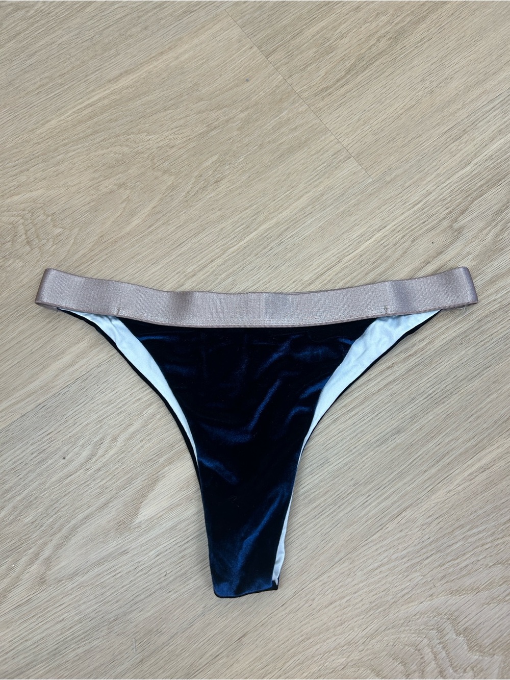 JYORk The Label Velvet Bikini Top M